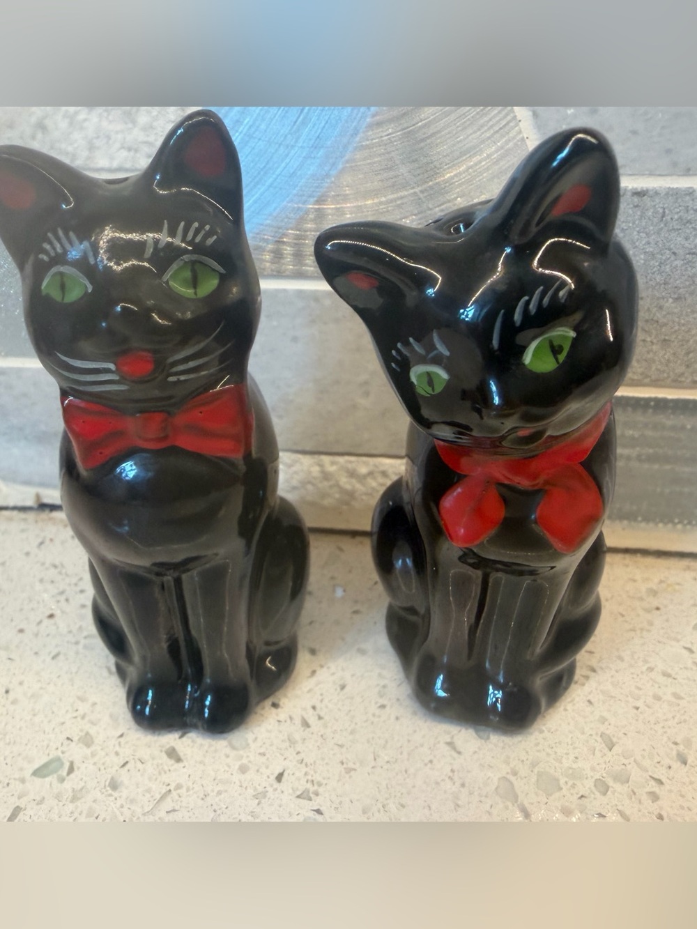 1951 Shafford Black Cat Red Bow Tie Salt Pepper Shakers Mint Condition.